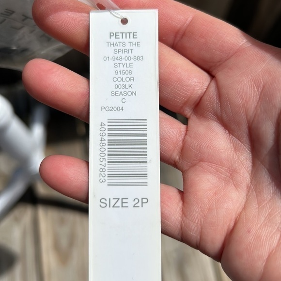 NWT Kate Hill “That’s the Spirit” Dotted Blazer Size 2P - Picture 5 of 8